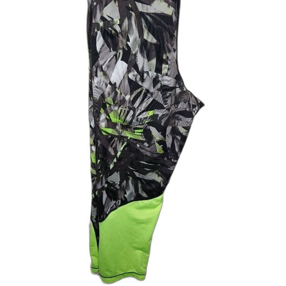 Nike Pro Dri-Fit Capri Athletic Leggings Compress Black White Neon Yellow Size M - Picture 5 of 7